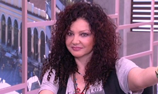 Η δική μας “heavy” Σοφία Αρβανίτη διασκευάζει BLACK SABBATH και “Paranoid”