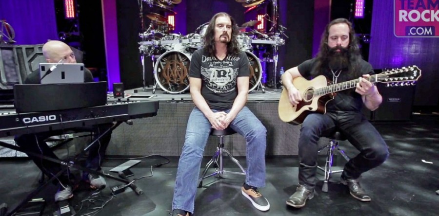 DREAM THEATER: Δείτε ακουστική διασκευή τους σε PINK FLOYD!