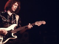 Ο τεράστιος Ritchie Blackmore,κλείνει τα 71 του χρόνια!