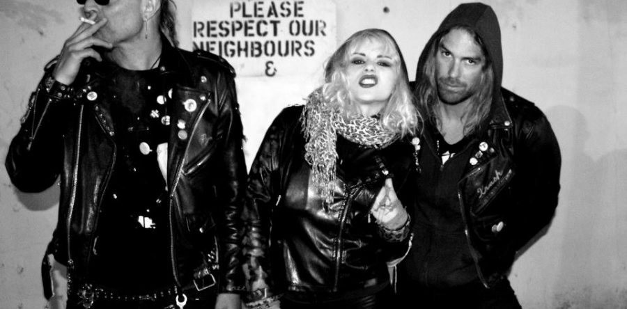 BARB WIRE DOLLS: Αγαπημένοι του LEMMY, ονόματα πλέον του Sunset Strip!