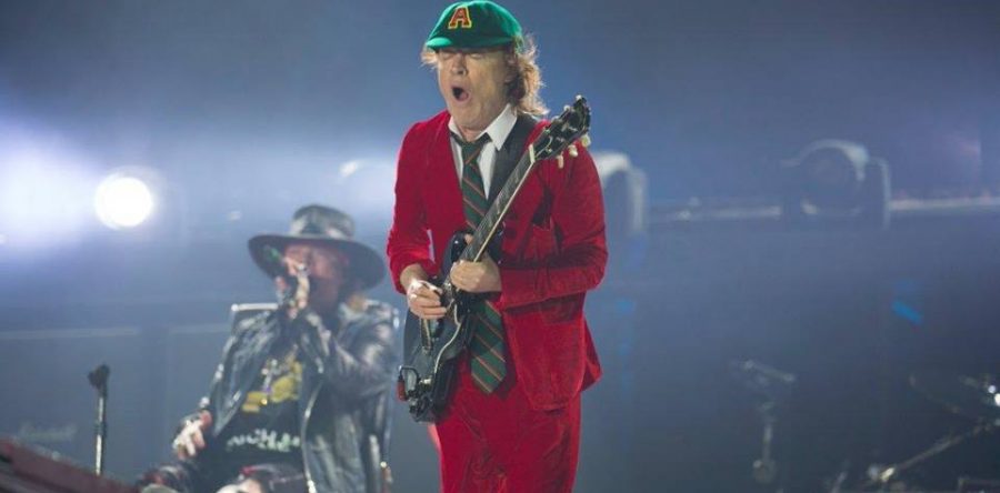 Οι AC/DC ροκάρουν ζωντανά με τον Axl Rose
