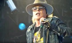 AC/DC: Εκτελούν ζωντανά το “Touch Too Much” μετά από 35 χρόνια!