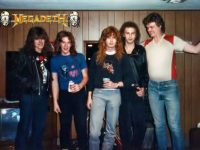 Τέτοια εποχή , πίσω στα 1983 , οι δύο Daves των MEGADETH συναντώνται για πρώτη φόρα!