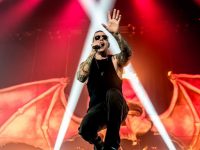 AVENGED SEVENFOLD: Η φωνή του M.Shadows τον “πρόδωσε” στην headline εμφάνισή τους στο Hellfest!(video)