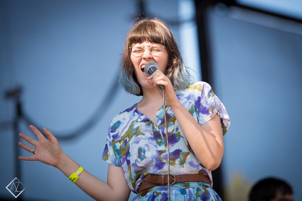daphneandTheFuzz_001