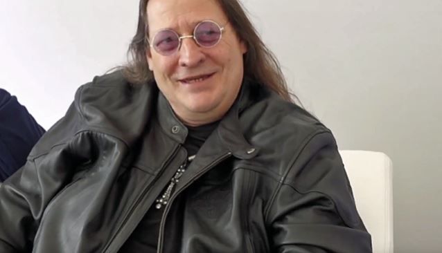 Jon Oliva: Αναρρώνει από το εγκεφαλικό
