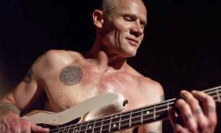 RED HOT CHILI PEPPERS: Ο Flea κριτικάρει τις δηλώσεις του Clint Eastwood περί ρατσισμού