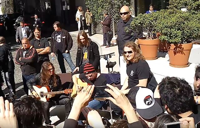 MEGADETH: Έπαιξαν ακουστικό σετ έξω από ξενοδοχείο για τους οπαδούς τους στην Αργεντινή! (βίντεο)
