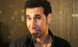 Γενέθλια για τον SERJ TANKIAN, ο οποίος κλείνει σήμερα τα 57 του χρόνια!