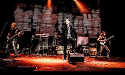 SEEK IRONY στο Rock Overdose: “Οι Seek Irony συνδυάζουν τo heavy rock & την ηλεκτρονική μουσική”