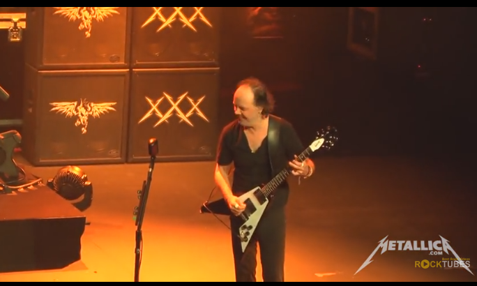 METALLICA: Ο Lars Ulrich σε απόπειρα να παίξει ηλεκτρική κιθάρα και ο Kirk Hammet τ