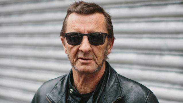 PHIL RUDD: Ανοικτός για επιστροφή στους AC/DC, αρκεί να μη παίζει με τον Axl Rose!