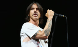 Γενέθλια για τον Anthony Kiedis (RED HOT CHILI PEPPERS) ο οποίος κλείνει σήμερα τα 61 του χρόνια!