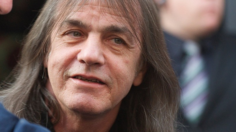 MALCOLM YOUNG: Θα τιμηθεί για την προσφορά του, σε ένα special show στο Whisky Go Go