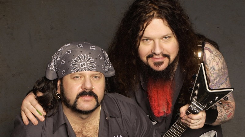 VINNIE PAUL: Ο Dimebag έγραφε αρκετά από τα riffs στην τουαλέτα, γι’αυτό τα αποκαλούσε “The Shit”