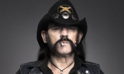 LEMMY: Σαν σήμερα πριν 80 χρόνια γεννήθηκε ο θρυλικός αρχηγός των MOTORHEAD