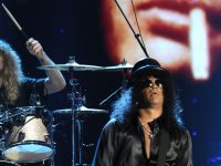 GUNS N’ ROSES: Δείτε τους να παίζουν το “My Michelle” με τον Steven Adler!