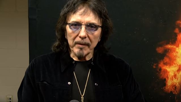 Ο Tony Iommi εύχεται για το νέο έτος
