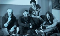 DOWNTOWN ASSOCIATION: Πληροφορίες για το ντεπούτο άλμπουμ τους!