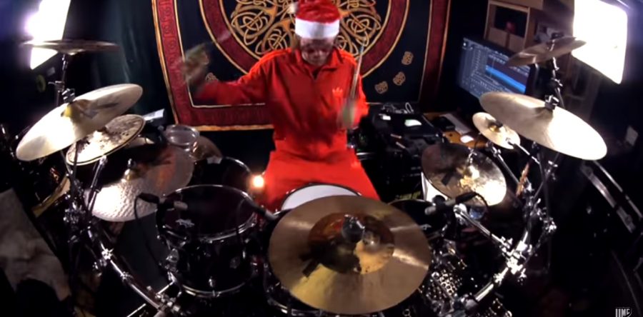 8 Χριστουγεννιάτικες metal διασκευές για τις γιορτές!