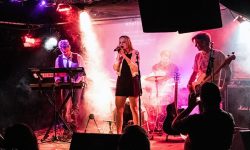 CORNERSTONE: Δείτε το νέο τους video για το κομμάτι “Last Night”