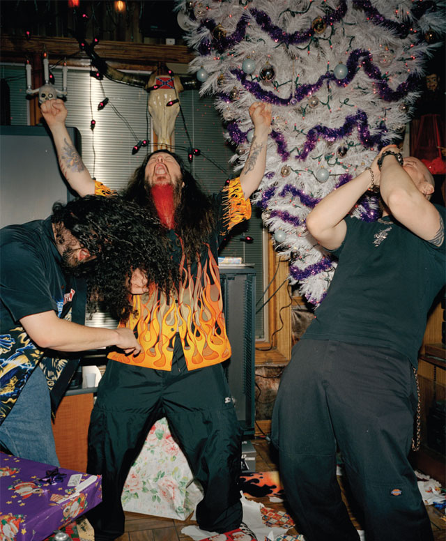 Τα ξέφρενα Χριστουγεννιάτικα πάρτυ του Dimebag Darrell που περιλάμβαναν rock stars, μεθύσια & ναρκωτικά!