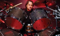 Γενέθλια για τον Dave Lombardo!