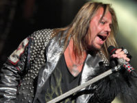 Γενέθλια για τον Vince Neil (MOTLEY CRUE), ο οποίος κλείνει σήμερα τα 60 του χρόνια!