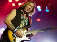 Dave Murray (IRON MAIDEN): “Η αγαπημένη μου ιστορία σε κομμάτι των Maiden είναι το “Alexander The Great”