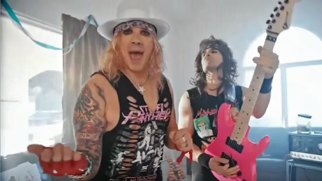STEEL PANTHER: Δείτε το video clip του νέου κομματιού “Poontang Boomerang”