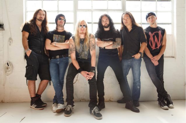 DRAGONFORCE: Εξηγούν τον λόγο που αποφάσισαν να διασκευάσουν το ‘Evil Dead’ των DEATH στο νέο άλμπουμ