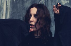 CHELSEA WOLFE: Επιλογές τραγουδιών απ’ τα 7 studio albums της