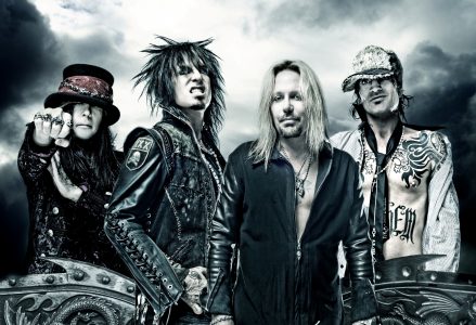 MOTLEY CRUE: Φημολογείται ότι θα κυκλοφορήσουν ένα νέο άλμπουμ κάνοντας μια ακόμη περιοδεία το 2018