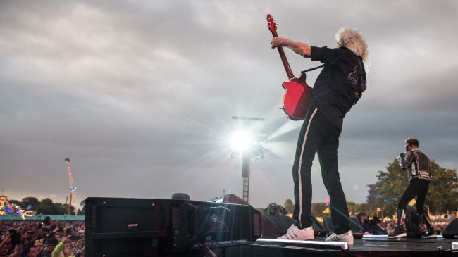 BRIAN MAY (Queen): “Η φωνή είναι το πιο σημαντικό σε ένα συγκρότημα, πιο σημαντική ακόμα και από την κιθάρα!”