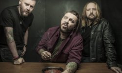 SEETHER: Δείτε το νέο video του ‘Bruised And Bloodied’