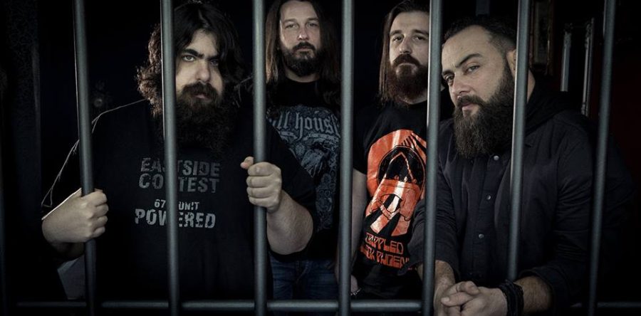 SOBER ON TUXEDOS στο Rock Overdose: “ο καθένας μπορεί να δίνει την προσωπική του ερμηνεία σε ένα όνομα μπάντας. Για μας είναι μια στάση ζωής.”