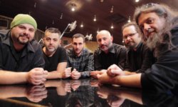 SL THEORY: Κυκλοφορούν νέο live video από το επερχόμενο άλμπουμ τους