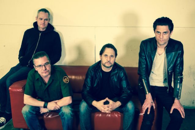 DEAD CROSS: Νέο τραγούδι από την μπάντα του Dave Lombardo & Mike Patton