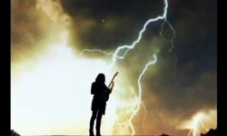 Κυκλοφόρησαν ξανά οι Metal κοντυλιές του Μάριου Λουπάση!