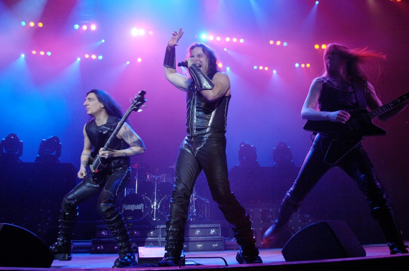 MANOWAR: “Ας νομίζουν ότι είμαστε ανόητοι!”