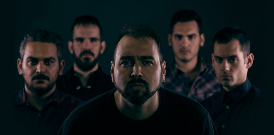 Mother of Millions: Νέο album και δισκογραφικό συμβόλαιο