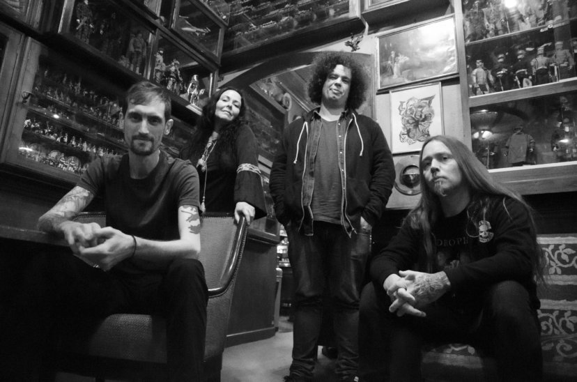 EARTH ELECTRIC: Κυκλοφορούν το νέο τους music video