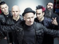 STONE SOUR: Διέκοψαν τη συναυλία τους όταν ένας οπαδός χρειάστηκε άμεση βοήθεια!