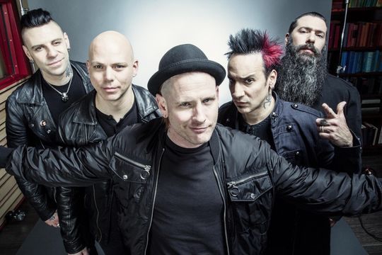 STONE SOUR: Διέκοψαν τη συναυλία τους όταν ένας οπαδός χρειάστηκε άμεση βοήθεια!