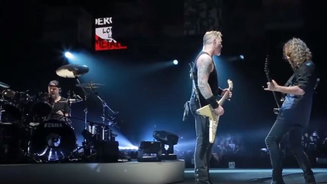 METALLICA: Δείτε το “Spit Out The Bone” από την εμφάνισή τους στο Λονδίνο