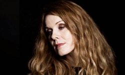 KARI RUESLATTEN στο Rock Overdose:’ Είμαι πολύ ενθουσιασμένη που θα παίξω για πρώτη φορά στην Ελλάδα’.