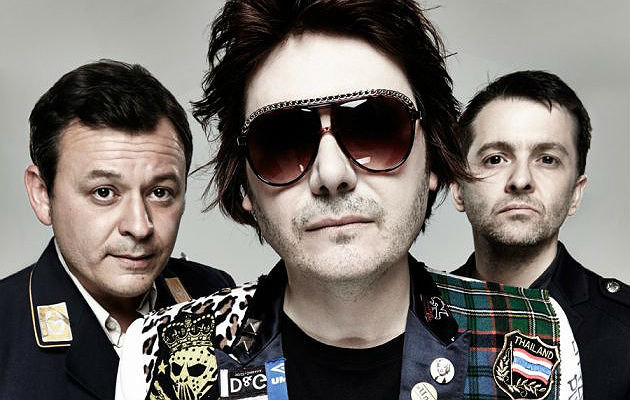 MANIC STREET PREACHERS: Ανακοίνωσαν τον καινούργιο τους δίσκο “Resistance Is Futile”.