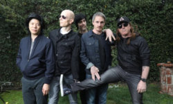 A PERFECT CIRCLE: Πέταξαν εκτός συναυλιακού χώρου 60 άτομα επειδή τραβούσαν φωτογραφίες κατά τη διάρκεια της συναυλίας!