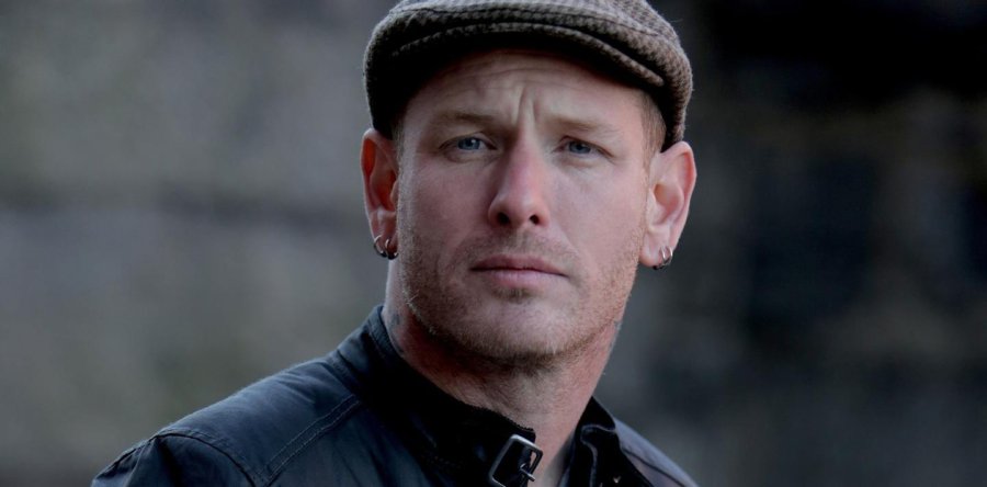 COREY TAYLOR (SLIPKNOT, STONE SOUR, SOLO): Παρουσίασε το ολοκαίνουργιο του single με τίτλο ‘Black Eyes Blues’