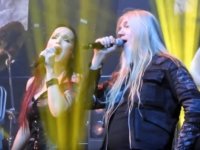 TARJA TURUNEN και MARCO HIETALA μαζί επί σκηνής για το Raskasta Joulua! (BINTEO)